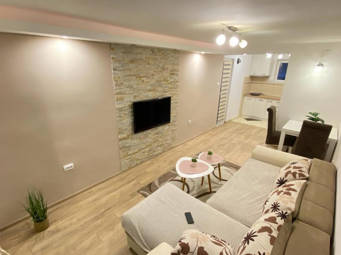 Apartman Mina Mataruska Banja Exterior foto